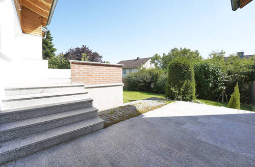 Terrasse 2 - Etagenwohnung mit 150,00 m² in Adlkofen zur Miete