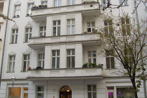 Hausansicht - 5 Zimmer Etagenwohnung zum Kaufen in Berlin