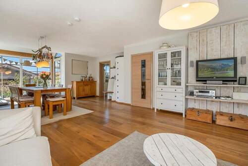 Heller Wohn- und Essraum - 