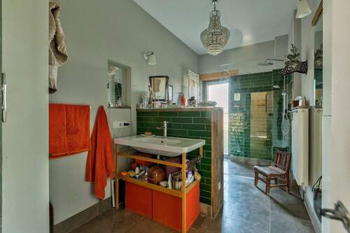 Tagesbelichtetes Duschbad - 