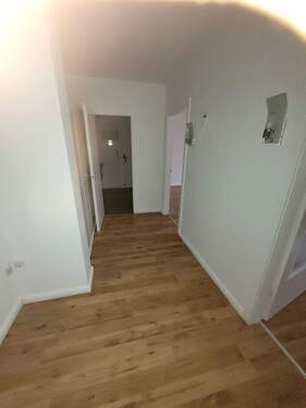 Einblick Flur - 2 Zimmer Etagenwohnung zur Miete in Hamburg