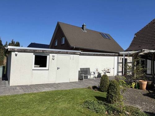 Doppelgarage mit Werkstatt.jpg - 