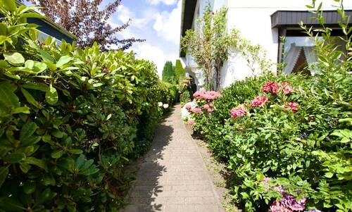 Zugang - 4 Zimmer Etagenwohnung zum Kaufen in Delmenhorst