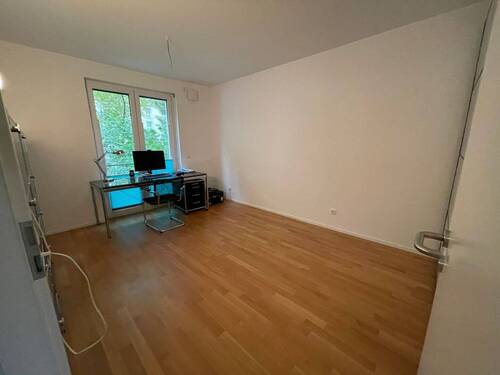 Kinderzimmer / Büro - 