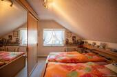 Schlafzimmer im Dachgeschoss - 