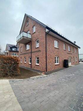 Außenansicht - 4-Zi-Neubau-Wohnung Kirchwerder Hausdeich in 21037 Hamburg - Ein Angebot von IVD-HAUSVERWALTUNG GERD VON DER HEIDE Immobilien GmbH