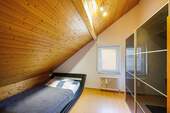 Schlafzimmer - 2 Zimmer Etagenwohnung zum Kaufen in Asperg
