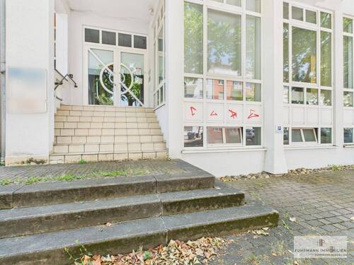 Zugang zur Einheit - 9 Zimmer Büro zur Miete in Saarbrücken / Malstatt-Burbach