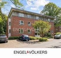 Zentrumsnah gelegen: ruhige 3-Zimmer-Hochparterre-Wohnung mit Terrasse und Garten - Ahrensburg