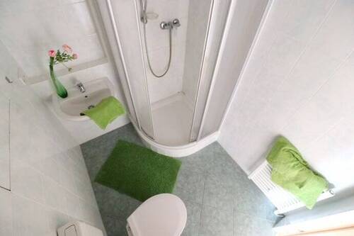 Bad Nr.1 mit Dusche - 