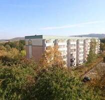 Ü100! 40m² Wohnzimmer, 4 Schlafräume, 2 Balkone, 2 Bäder & tolle Aussicht über Flöha