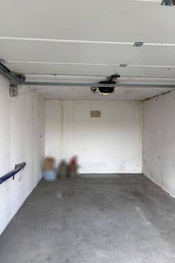 Garage - 