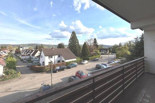 Balkon - Blick nach Süden - Etagenwohnung mit 75,80 m&sup2; in Schorndorf zum Kaufen