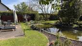Terrasse und Teich - 