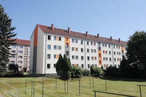 Moderner Neuanstrich der Fassade im Jahr 2016 - Wohnkomfort auf 60 qm in ruhiger, zentraler Lage mit neuem Balkon