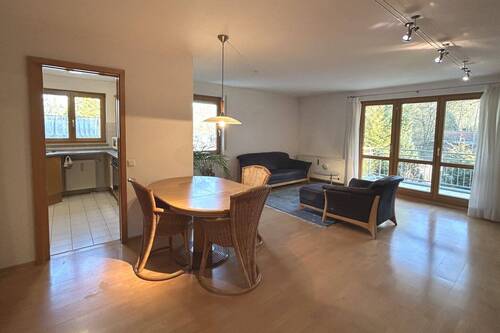 Wohn- und Essbereich - 3 Zimmer Etagenwohnung zum Kaufen in Stuttgart