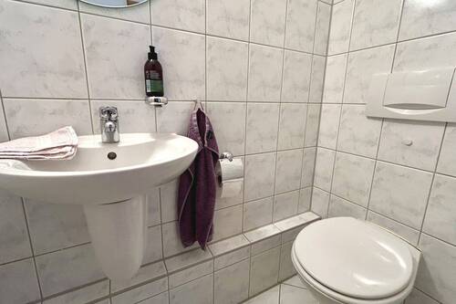 separates WC - 