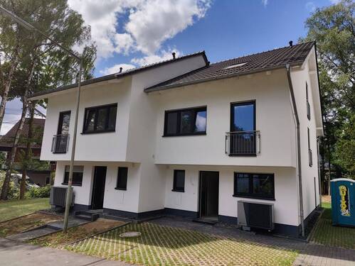 Hausansicht - 1 Zimmer Mehrfamilienhaus, Wohnhaus in Mehren