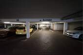 Tiefgaragenstellplatz - 