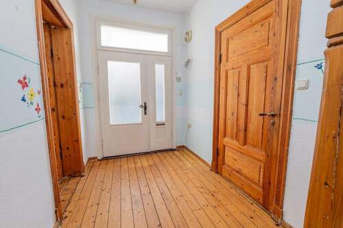 Eingangsbereich - 6 Zimmer Einfamilienhaus zum Kaufen in Drochtersen