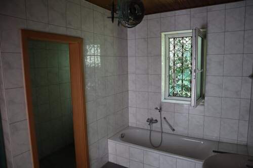 Badezimmer II - 