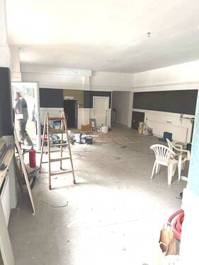 Hinterer Raum mit Ausgang - Einfamilienhaus in Adelebsen zur Miete