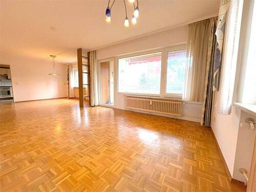 Wohnzimmer - 3 Zimmer Etagenwohnung in Radolfzell