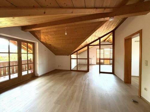  Wohnen/Essen - 4 Zimmer Etagenwohnung zur Miete in Großweil