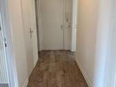 Flur (2) - 