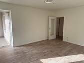 Wohnzimmer (1) - 3 Zimmer Etagenwohnung zum Kaufen in Neustadt in Holstein