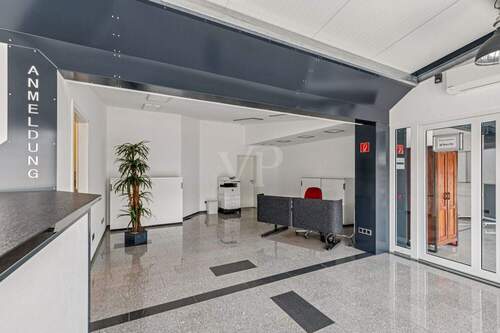 Kundenempfang / Anmeldung - Halle in Schwalbach / Hülzweiler zur Miete