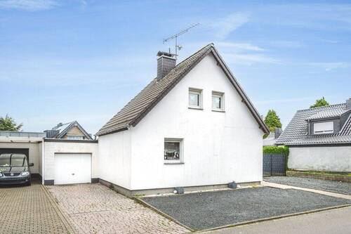 Front_2 - 4 Zimmer Einfamilienhaus zum Kaufen in Alsdorf