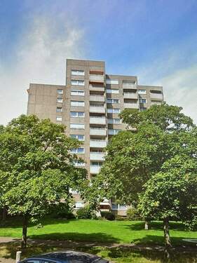 Außenansicht begrünt - 3 Zimmer Etagenwohnung zum Kaufen in Hannover