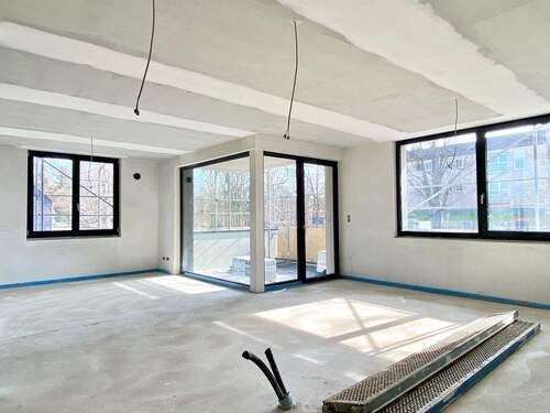 Wohnzimmer_2.jpg - 5 Zimmer Etagenwohnung zum Kaufen in Nürnberg