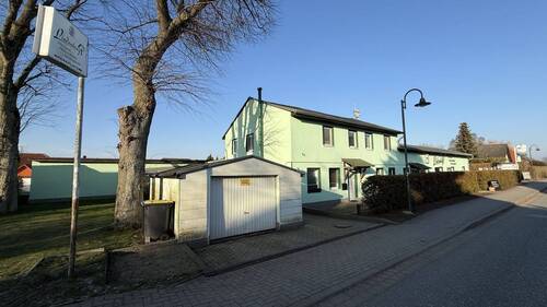 Garage - 2 Zimmer Hotel, Pension, Gasthof in Broderstorf