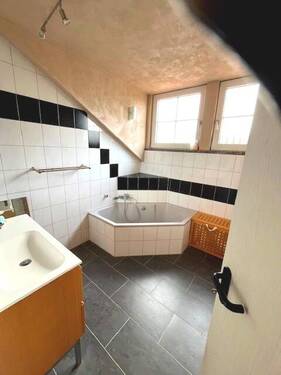 Badezimmer und Wanne - 