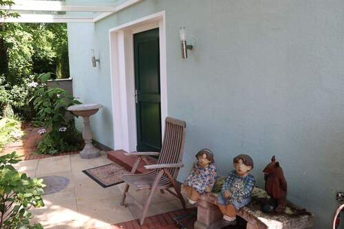 Eingang - Einfamilienhaus mit 285,00 m&sup2; in München zum Kaufen