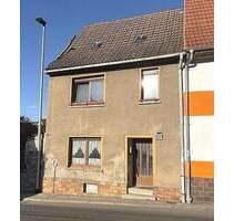 Stadthaus in Hettstedt - 30.000,00&nbsp;EUR Kaufpreis, ca.&nbsp; 90,00&nbsp;m&sup2;&nbsp;Wohnfl&auml;che in Hettstedt (PLZ: 06333)