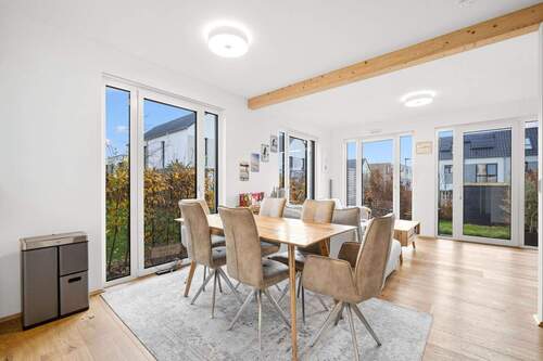 Wohnzimmer_I - 3 Zimmer Reihenendhaus zum Kaufen in Wennigsen (Deister)