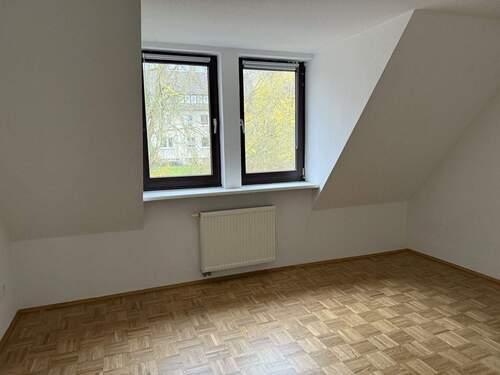 Büro / Kinderzimmer - 