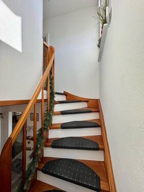 in das Obergeschoss - 