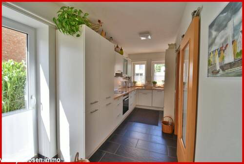 Blick zur offenen Küche - 