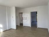 Wohnzimmer - Saniert mit großem Balkon - 399,00 EUR Kaltmiete, ca.  57,00 m² Wohnfläche