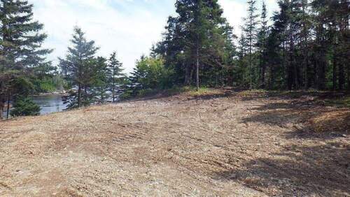 Toller Platz am Wasser - 