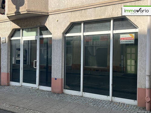 Schaufenster Straßenseite - 