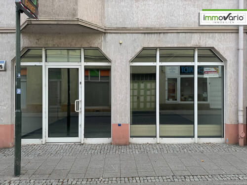 Schaufenster Straßenseite - 