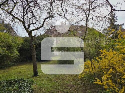 DHH mit großem Grundstück - ...in einer der begehrtesten Wohnlagen...DHH mit großem Grundstück in Erlangen