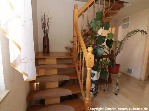 Bild 11 Treppe Ansicht 2 - 