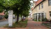 Altes Gutshausgebäude Straßenansicht - 