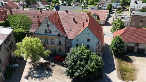Gutshaus und Zufahrt - 